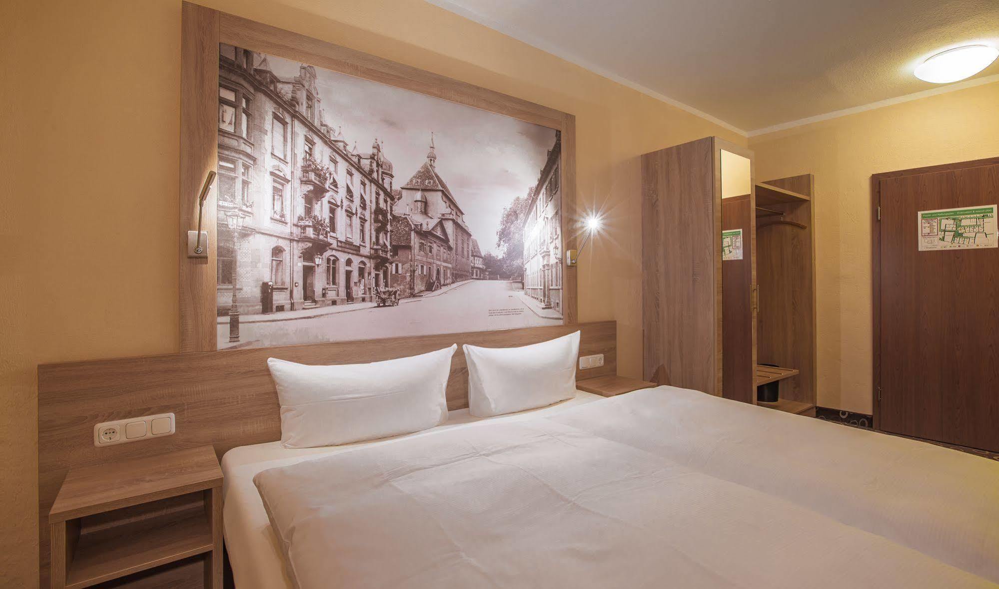 Hotel Wilder Mann Aschaffenburg Exterior foto